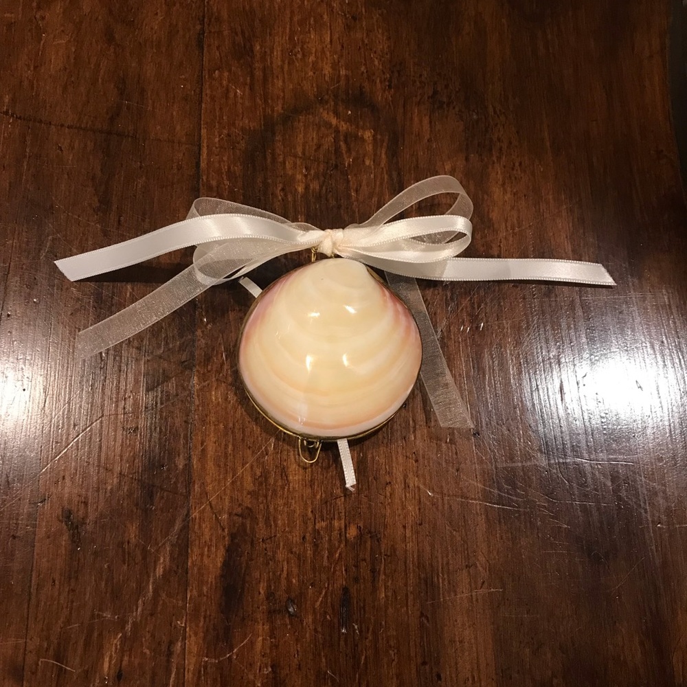 Wedding accessories